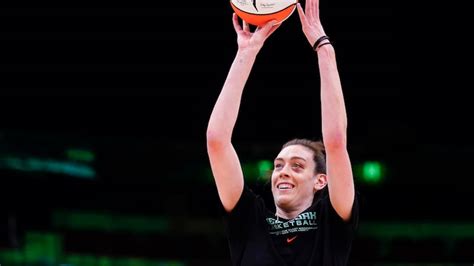 atlanta dream betsapi|Stewart leads New York to 81.